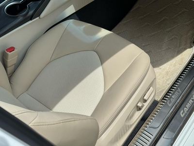 Bán xe Toyota Camry 2.5Q 2024, màu trắng. 11