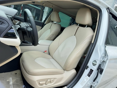 Bán xe Toyota Camry 2.5Q 2024, màu trắng. 14