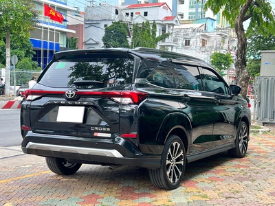 Bán xe Toyota Veloz Cross 1.5 TOP 2024, màu đen. 2