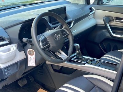 Bán xe Toyota Veloz Cross 1.5 TOP 2024, màu đen. 7
