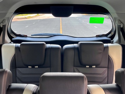 Bán xe Toyota Veloz Cross 1.5 TOP 2024, màu đen. 12