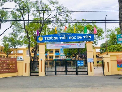 Đất đẹp   Ô tô vào tận đất   20m ra ô tô tránh   2 mặt thoáng   Chỉ 2.8 tỷ 4