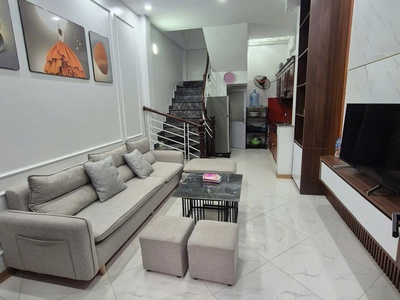 Bán nhà ngõ rộng  ở ngay ngã tư sở 5 tầng 3pn chỉ 6,5 tỷ thanh xuân 1