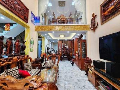 Chỉ 8.99tỷ còn tl-nhà mới đẹp, hẻm thông, gần mt nguyễn trãi q5, 4tầng 4pn vào ở liền. 2