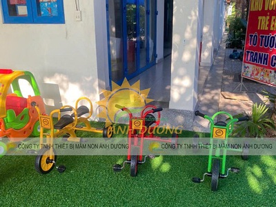 Xe đạp thùng, xe đạp xích lô 3 bánh dành cho bé mầm non 2