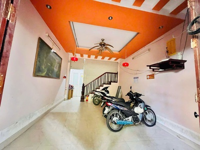 Chính chủ cần tiền cọc nhà bên vinhomes - bán nhanh nhà đẹp - phố trần cung  - hn 2
