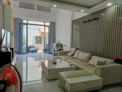 Ôtô ngay cửa,sát trần hưng đạo q5,68m,5tầng 6pn, nội thất xịn, chỉ 13.3 tỷ tl 2