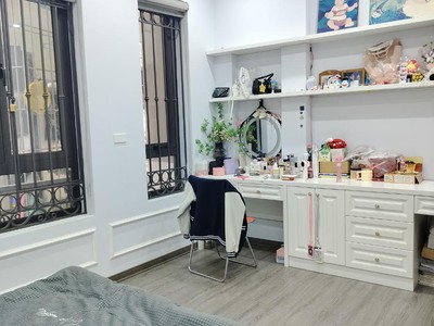 Văn cao nguyễn đình thi - 1 nhà ra phố, ô tô dừng đỗ, nhà đẹp ở ngay, mặt tiền 5m vuông đẹp, chỉ 4