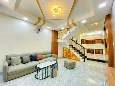 Cần bán gấp nhà 1 trệt 2 lầu ngay chợ tân hương, 49m2 tân quý, q.tp 2