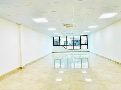 Building mặt phố trần thái tông, cầu giấy, dt 122m2, 8 tầng nổi   tum   hầm. cho thuê 30 cây vàng 4
