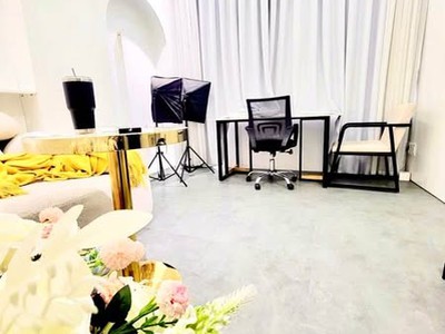 Tòa nhà 4 tầng kinh doanh đỉnh -mặt phố lý thường kiệt -giá chỉ 12,99 tỷ . 1