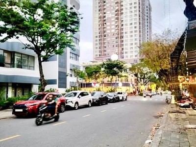 Tòa nhà 4 tầng kinh doanh đỉnh -mặt phố lý thường kiệt -giá chỉ 12,99 tỷ . 3