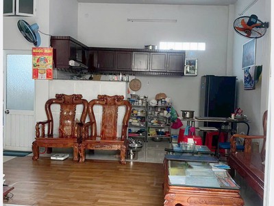 Bán nhà 3 tầng hẻm ô tô lê hồng phong phước hải nha trang 2