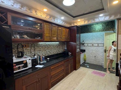 Chỉ 8.99tỷ còn tl-nhà mới đẹp, hẻm thông, gần mt nguyễn trãi q5, 4tầng 4pn vào ở liền. 4