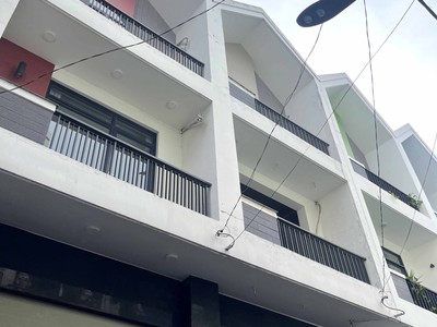 Bán nhà mới 4 tầng hẻm xe hơi 68m2 4 17.5 chỉ 6.5 tỷ cạnh khu biệt thự jamona hiệp bình phước thủ 0