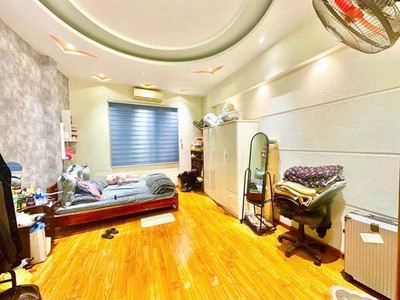 Bán gấp siêu phẩm nhà Nam Từ Liêm - 40m2- 4 tầng Ô tô đỗ cửa giá chỉ 5 TỶ 2