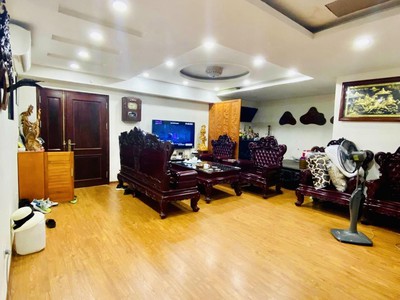 Đã mua nhà mới chủ nhà gửi bán căn 3 ngủ 102m tòa vinaconex 2 kim văn kim lũ giá chỉ nhỉnh 6.2 tỷ - 0