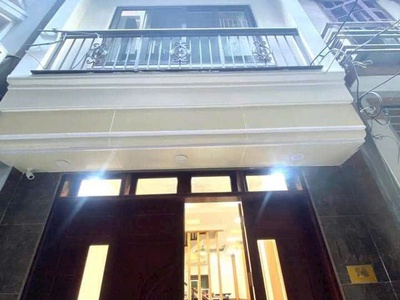 Nhà đẹp đông ngạc - bắc từ liêm - dt33m2 - 5 tầng - giá hơn 6 tỷ - để ở  kinh doanh - ngõ ô tô 0