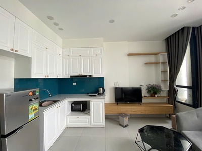 Cho thuê căn hộ 3 phòng ngủ tại Vinhomes Marina 1