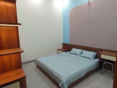 Kẹt tiền ngân hàng nên cần bán gấp nhà phố 1 trệt 2 lầu 1
