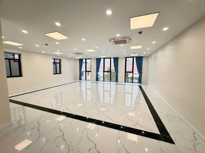 Cho thuê nhà làm văn phòng   tòa nhà mới xây, vị trí đắc địa tại tây hồ 3