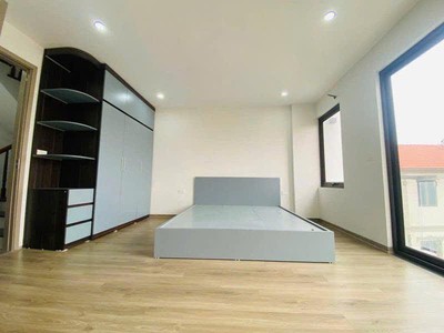 Chính chủ gửi bán siêu phẩm bồ đề 60m,6 tầng,thang máy,gara,full nt,ngõ thông kdoanh,nhỉnh 17 tỷ 2