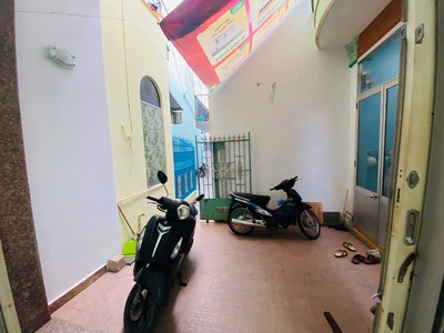Bán căn nhà phường vạn thắng ngay trung tâm tp nha trang.  - vị trí cách đường 2/4 ô tô vào 0