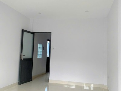 Tân bình c12 nhà ga t3, 68m2 chỉ 6.x tỷ, 3 tầng 4pn hẻm rộng xe hơi 3