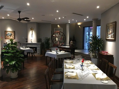 Bán căn biệt thự view sông hồng và cầu long biên đang kd homestay diện tích 1329m 150 tỷ 2
