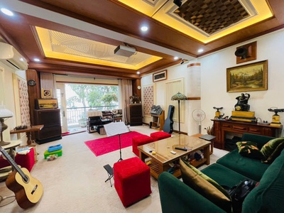 Bán nhà phân lô hoàng quốc việt, dt 66m2, 5 tầng, ôtô vào nhà giá hơn 15 tỷ 0
