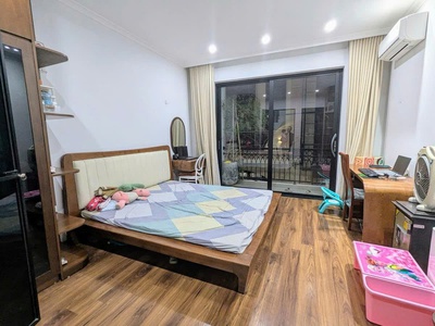 Bán nhà quan nhân - gia đình tự xây 33m - 3 pngủ 6.35 tỷ - ngõ ba gác 40m ra phố 1