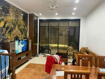 Bán nhà quan nhân - gia đình tự xây 33m - 3 pngủ 6.35 tỷ - ngõ ba gác 40m ra phố 3