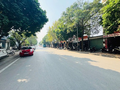 Gà Đẻ Trứng Vàng  40m2 nhà cấp 4 mặt phố Phạm Khắc Quảng, đường 22m - vỉa hè 5m, kinh doanh ngay 2