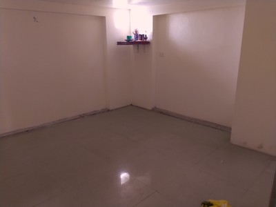 Cho thuê nhà 5 tầng x 30m2 mặt đường Hồ Sen đối diện KaFa Cafe 5
