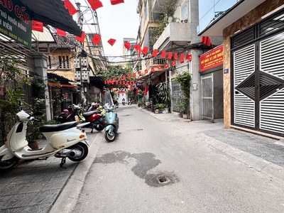 2.25 tỷ bán nhà tập thể tầng 2 trương định long lanh ở ngay lô góc hoàng mai 3