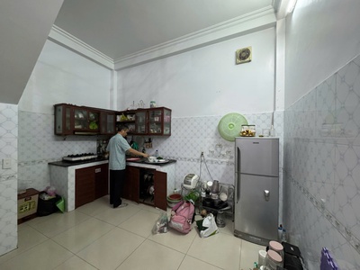 Bán nhà 3 tầng 2 mặt ngõ đường Ngô Gia Tự 4