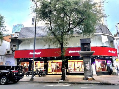 Bán Nhà Góc 2MT Đường Lý Tự Trọng Quận 1.Giá 120 tỷ 2