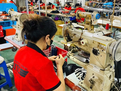 Xưởng Chuyên Sản Xuất Và Cung Cấp Sản Phẩm Đồ Da Thật 0