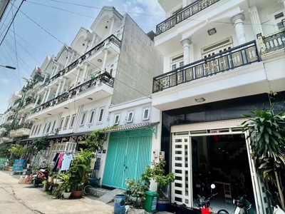 Nhà 1 trệt 3 lầu sang trọng chỉ 5 tỷ 250 triệu hiệp thành 13 q12 0