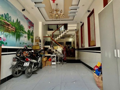 Nhà 1 trệt 3 lầu sang trọng chỉ 5 tỷ 250 triệu hiệp thành 13 q12 2
