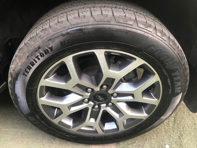 Bán xe Ford Everest Titanium 2.0L 4x4 AT 2023, màu đen. 6