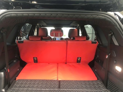 Bán xe Ford Everest Titanium 2.0L 4x4 AT 2023, màu đen. 9