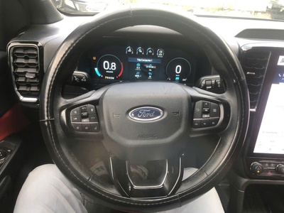 Bán xe Ford Everest Titanium 2.0L 4x4 AT 2023, màu đen. 12