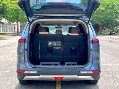 Bán xe Kia Carnival 2.2D Premium 8s 2023, màu xanh. 7