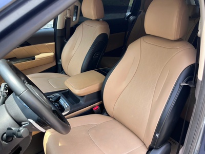 Bán xe Kia Carnival 2.2D Premium 8s 2023, màu xanh. 12
