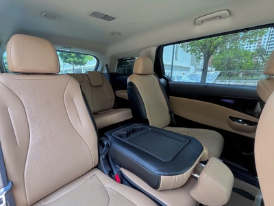 Bán xe Kia Carnival 2.2D Premium 8s 2023, màu xanh. 17