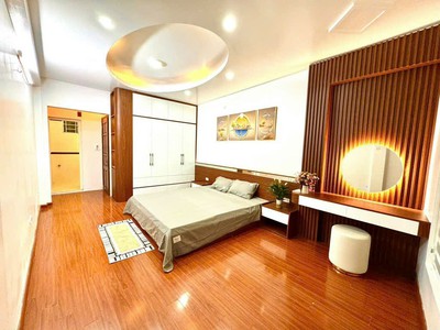 Nhà đẹp 6 tầng Đội Cấn thông Hoàng Hoa Thám, vài bước ra ô tô đỗ, tránh. Bãi gửi xe ô tô gần nhà. 2
