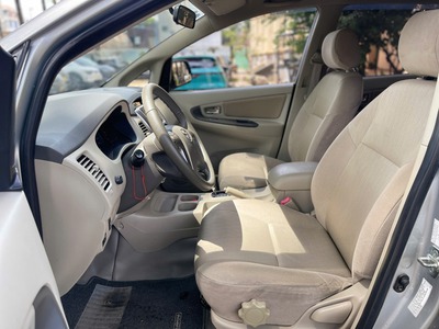 Toyota Innova 2.0G 2016, Xe Toyota đã qua sử dụng chính hãng 9