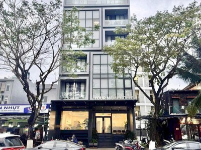 Mặt phố cổ linh - 90m2 - 7 tầng thiết kế hiện đại - vỉa hè rộng k.doanh bất chấp - full nội thất 0