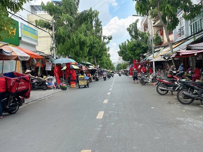 Gấp lắm nhà hẻm 106 trần thị trọng 84m2 ngang 5.2m 4 lầu view góc gần chợ 9.x tỷ. 2